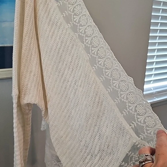 NWT Monteau Cream Women's Cardigan - Picture 3 of 3